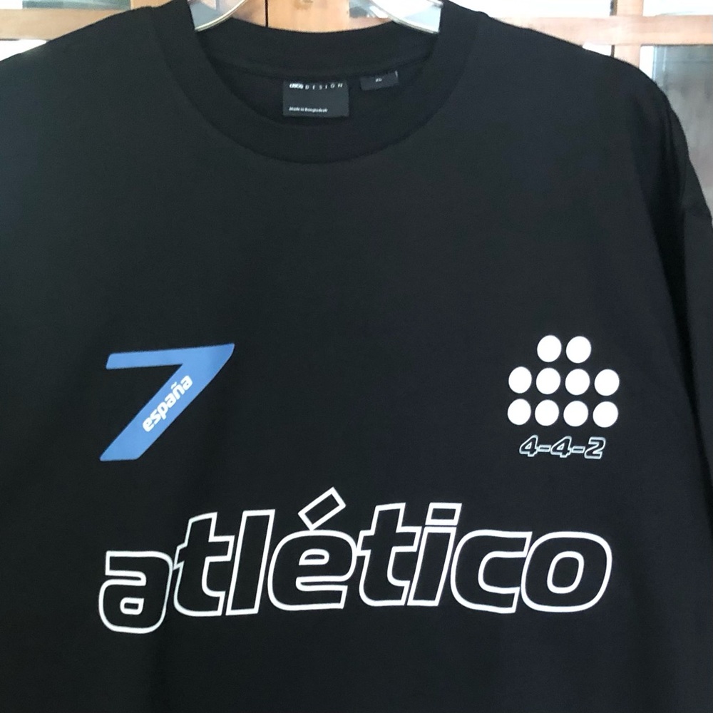 NWOT ASOS Design Atlético Graphic Tee - Picture 3 of 4